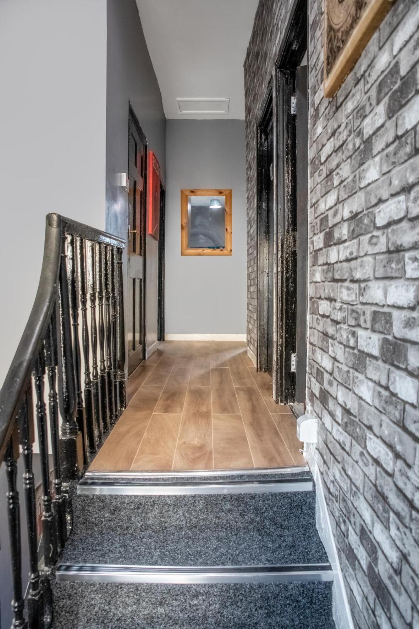 Newcastle City Centre Super Spacious Town House Free Parking And Wi-Fi Bagian luar foto