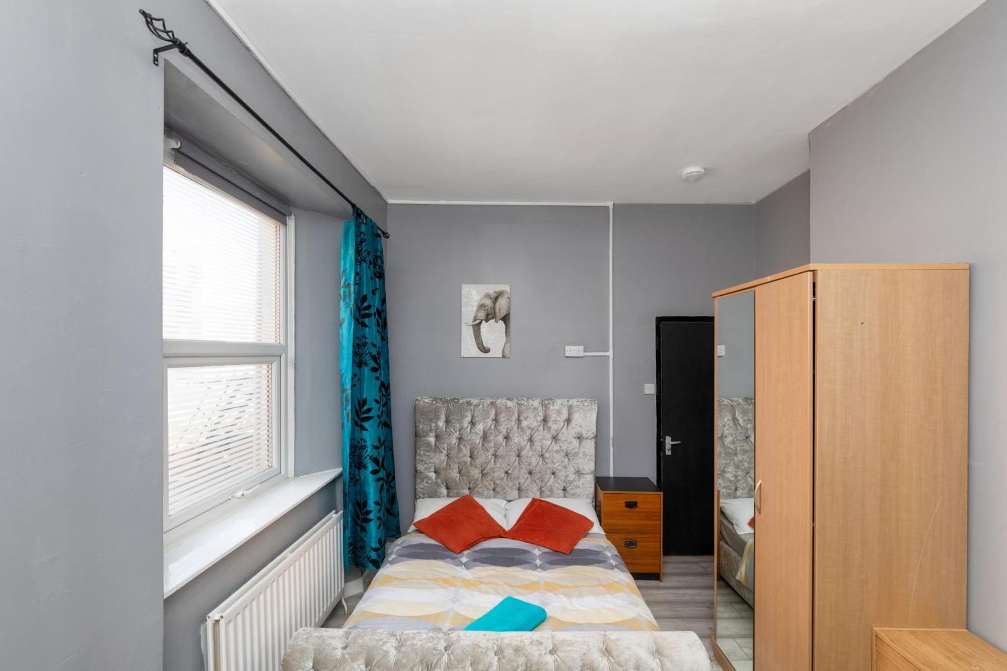 Newcastle City Centre Super Spacious Town House Free Parking And Wi-Fi Bagian luar foto