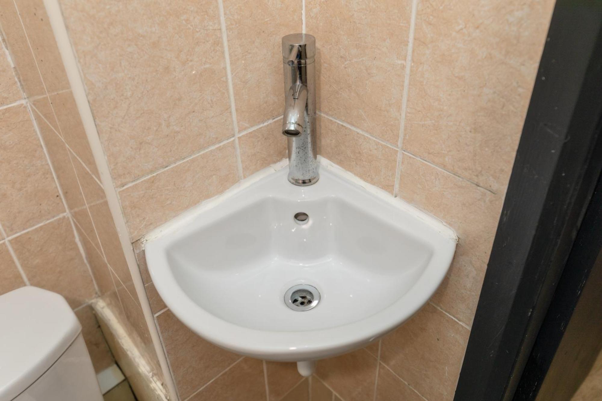 Newcastle City Centre Super Spacious Town House Free Parking And Wi-Fi Bagian luar foto