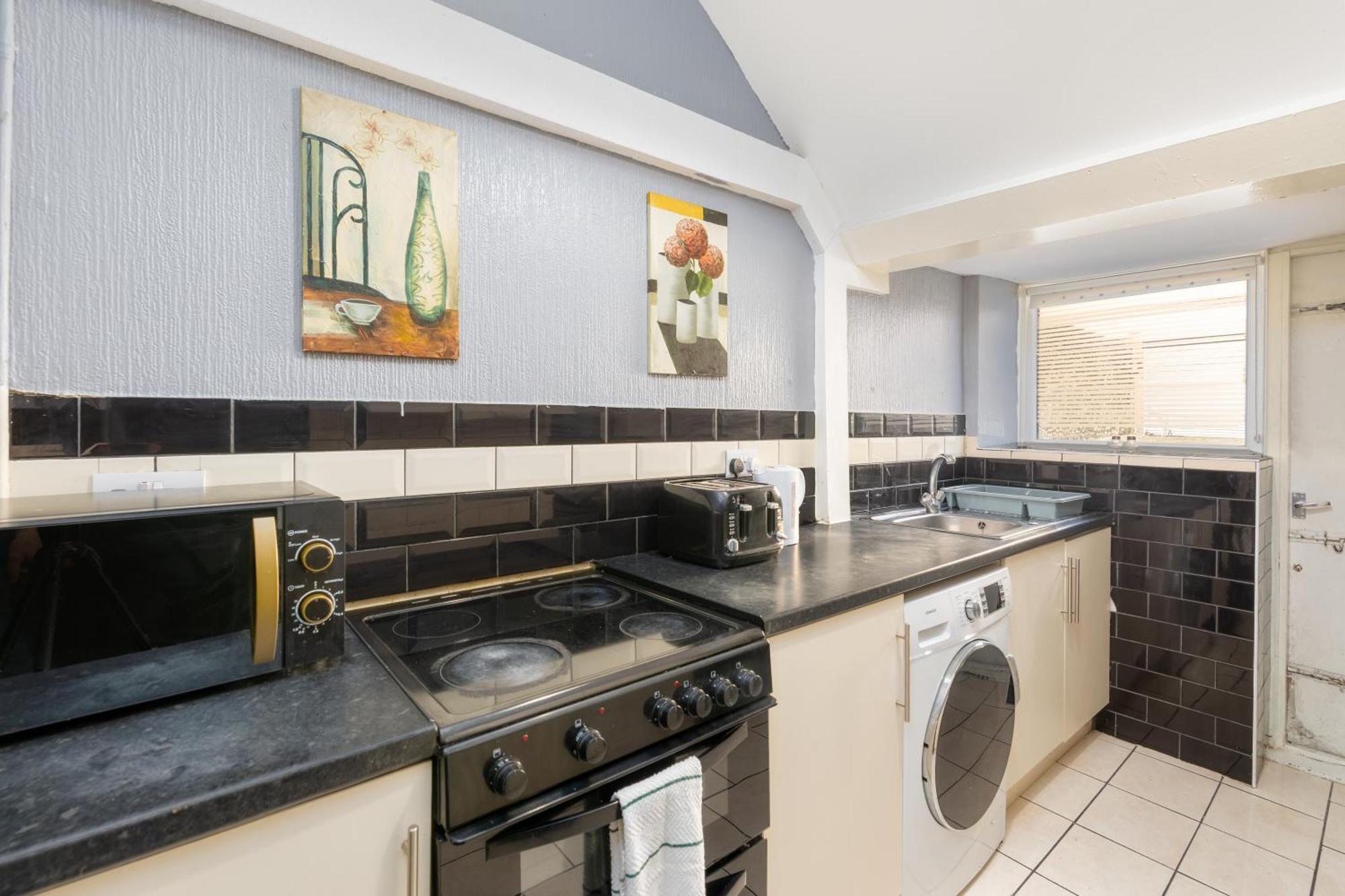 Newcastle City Centre Super Spacious Town House Free Parking And Wi-Fi Bagian luar foto