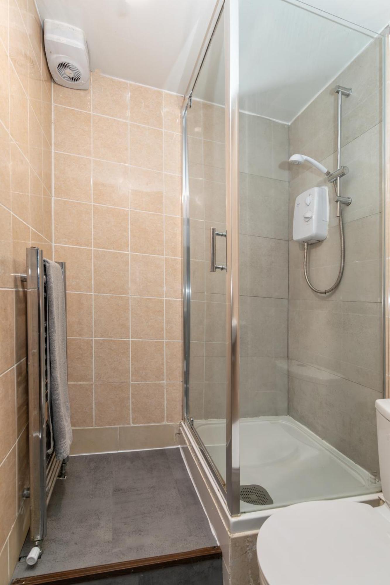 Newcastle City Centre Super Spacious Town House Free Parking And Wi-Fi Bagian luar foto