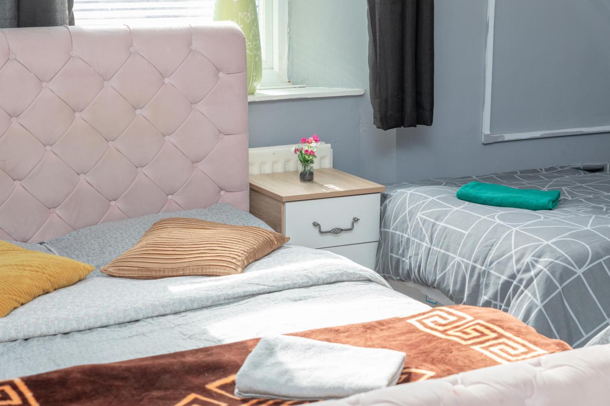 Newcastle City Centre Super Spacious Town House Free Parking And Wi-Fi Bagian luar foto